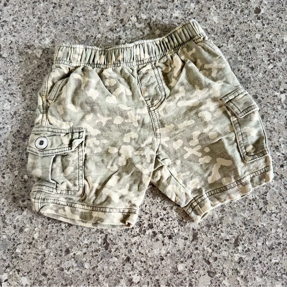 TEA l Kids Camouflage Cargo Shorts l Size: 3T